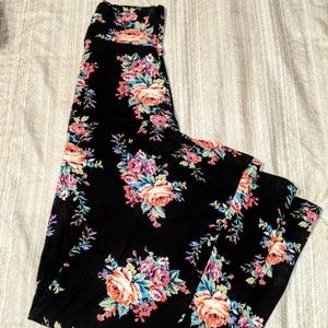 ✳️ REDUCED✳️Charlotte Russe Floral Maxi Skirt
